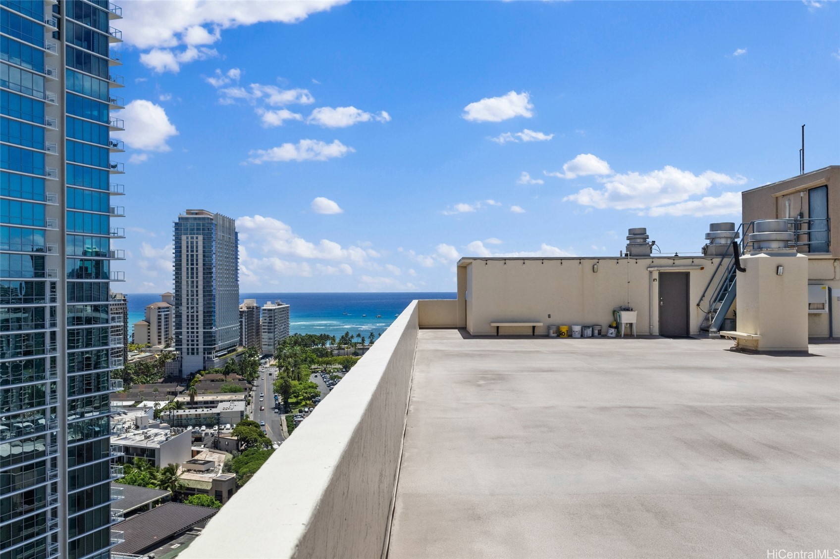 2092 Kuhio Avenue 806 Property Photo 14