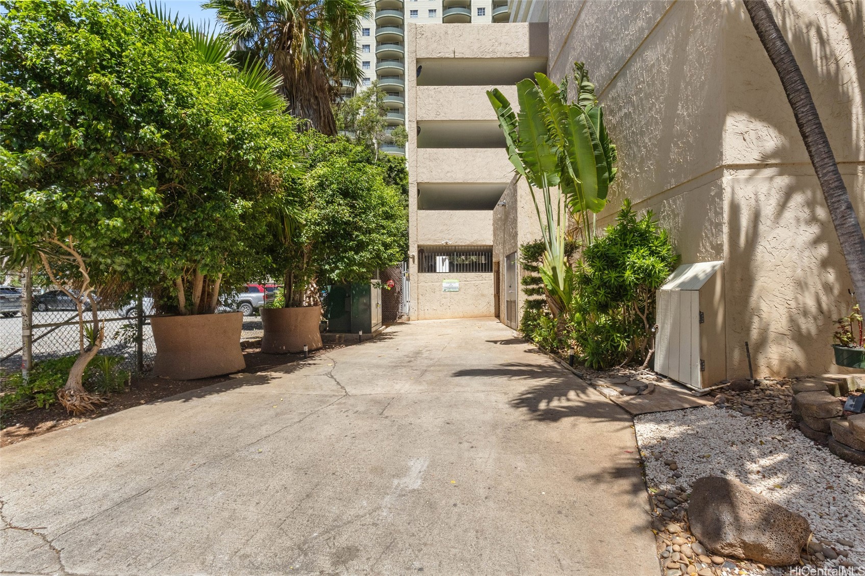 2092 Kuhio Avenue 806 Property Photo 19