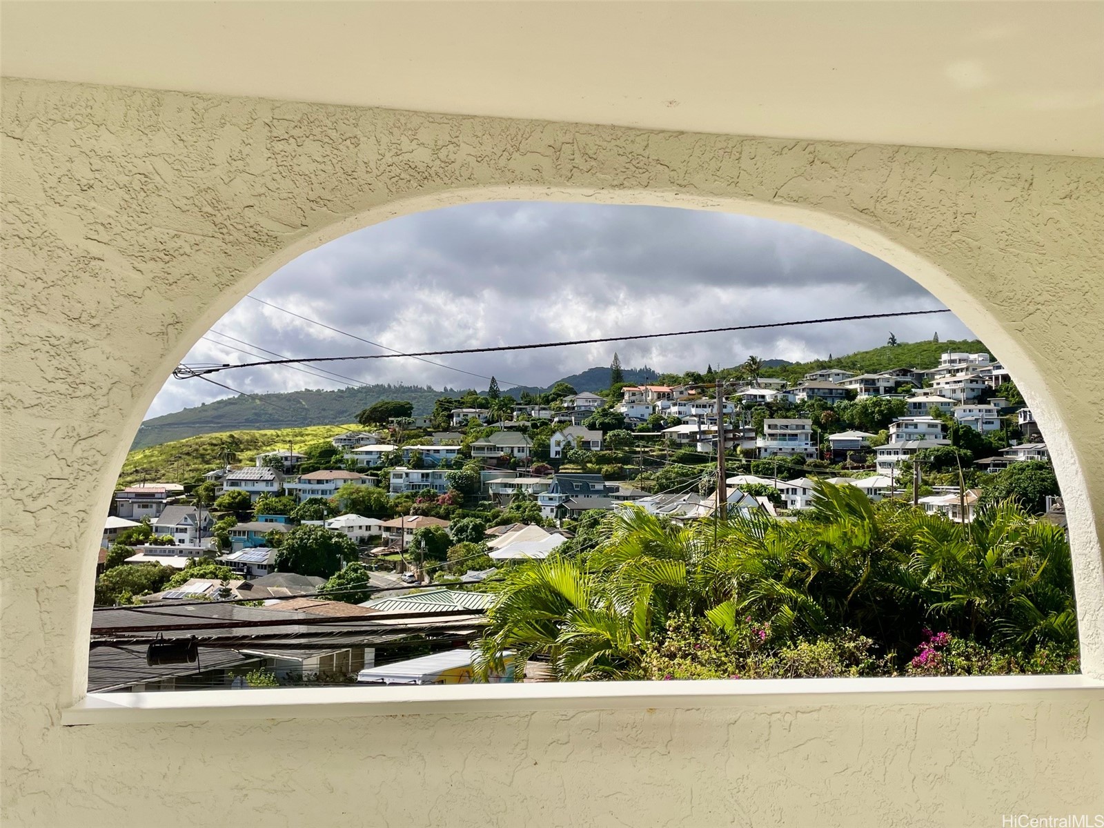 1499 Alencastre Street Property Photo 10