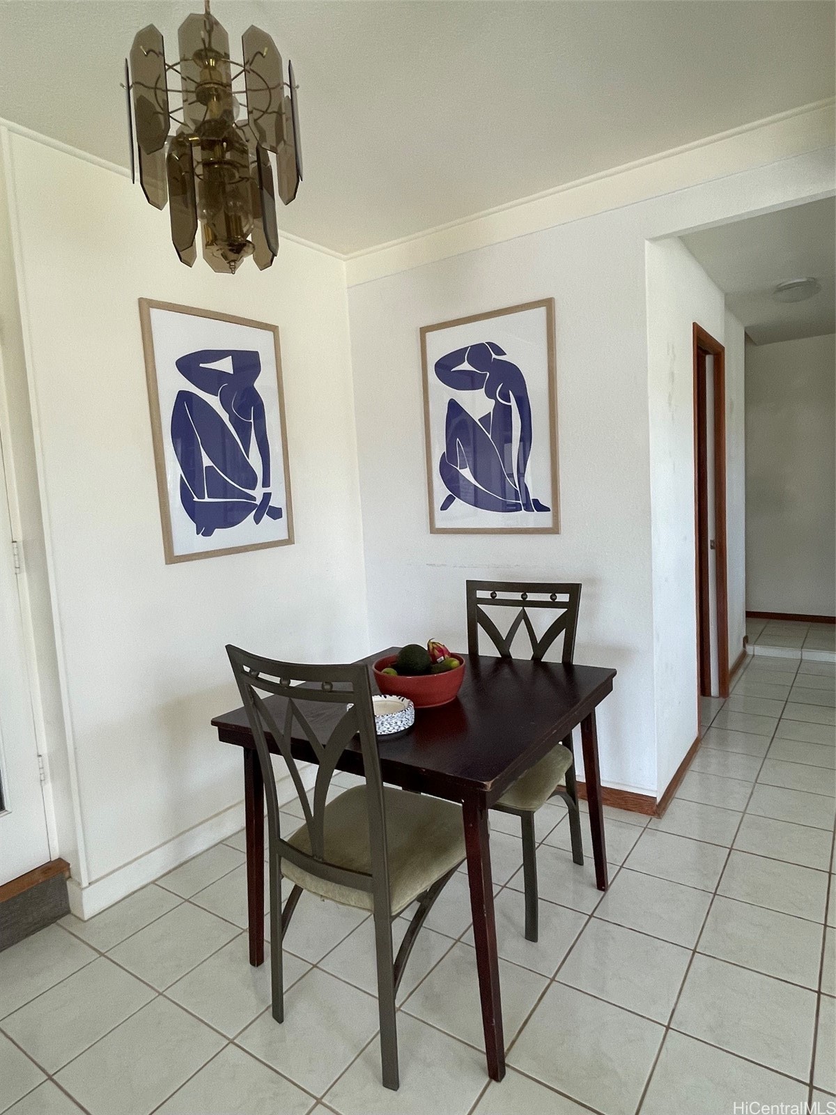 1499 Alencastre Street Property Photo 14