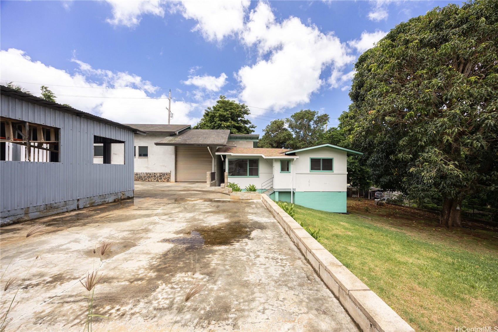 2308 Kalihi Street E Property Photo 14