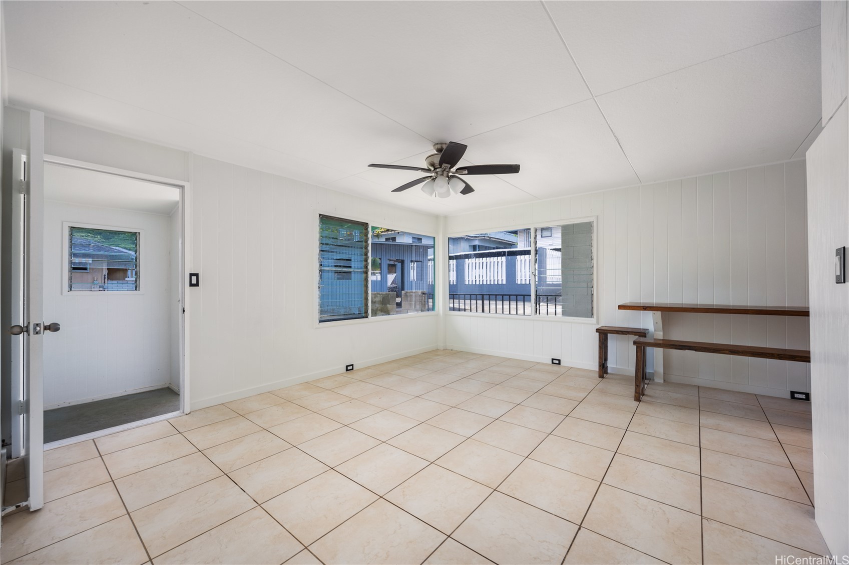 2308 Kalihi Street E Property Photo 16