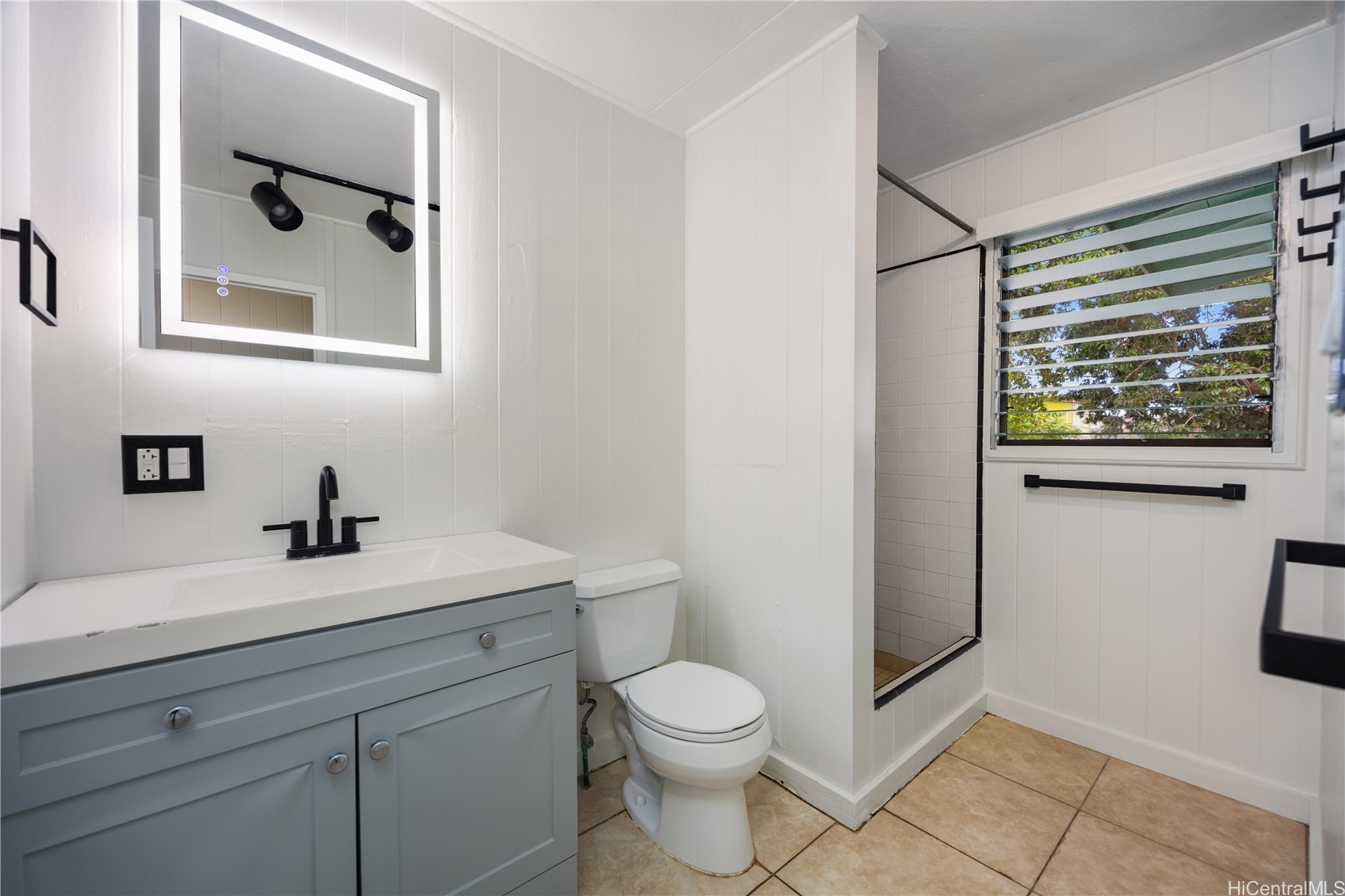 2308 Kalihi Street E Property Photo 18