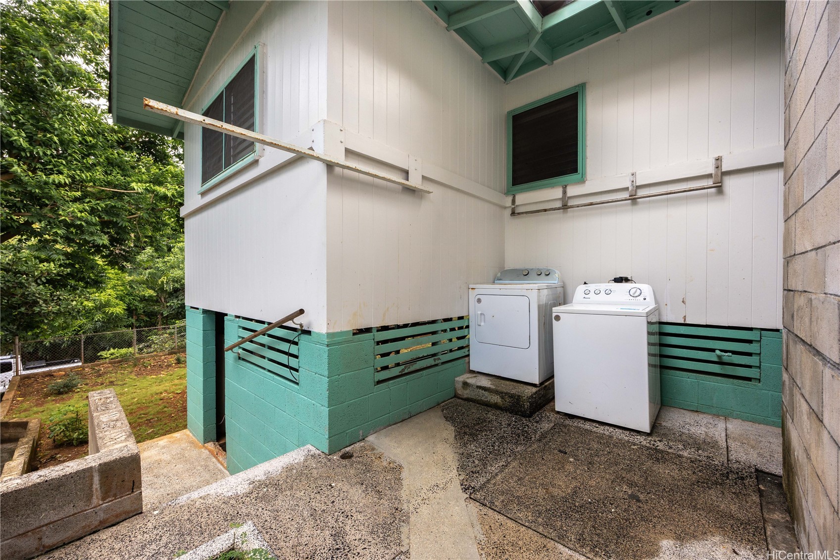 2308 Kalihi Street E Property Photo 22