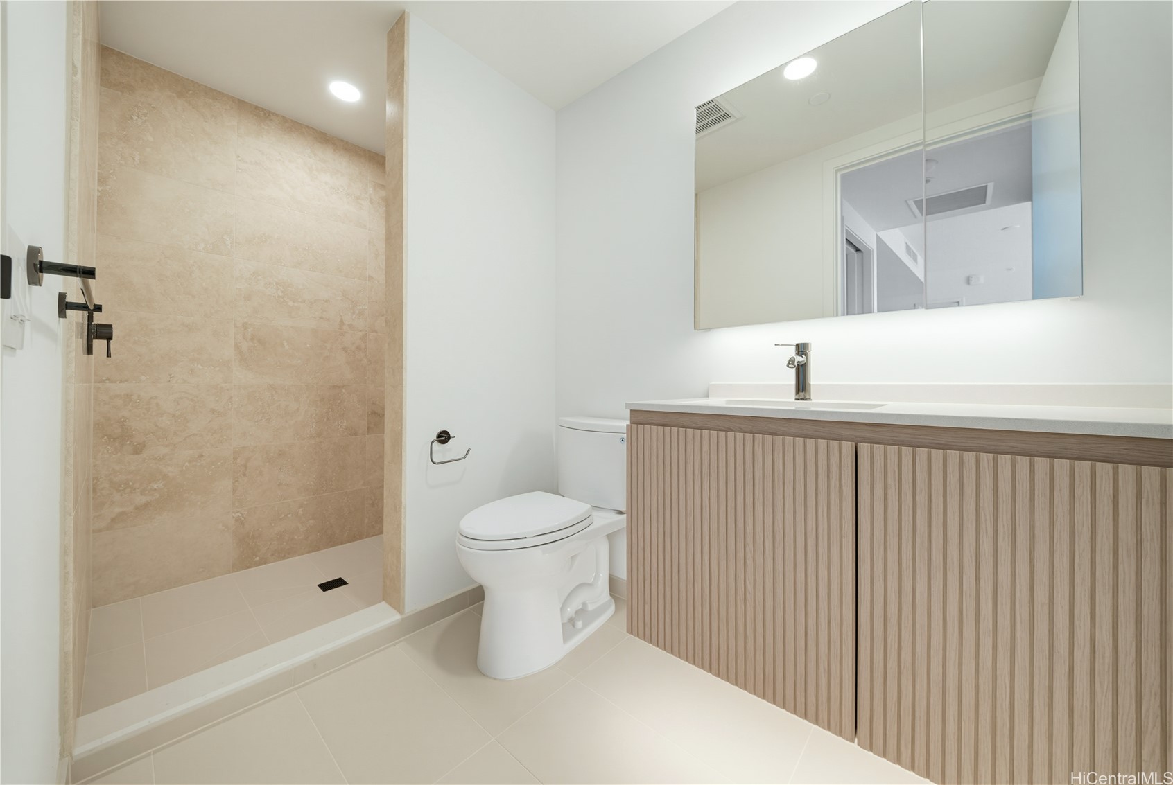 333 Ward Avenue 1104 Property Photo 12