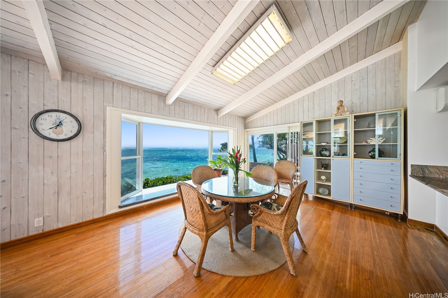 846 Mokulua Drive Property Photo 10
