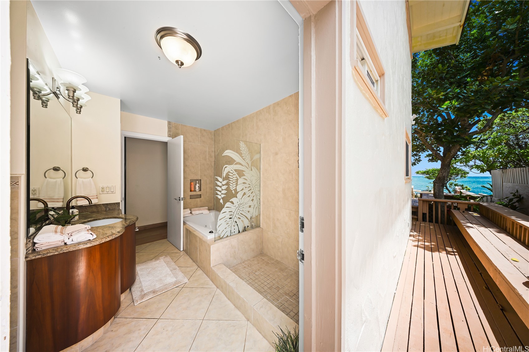 846 Mokulua Drive Property Photo 13