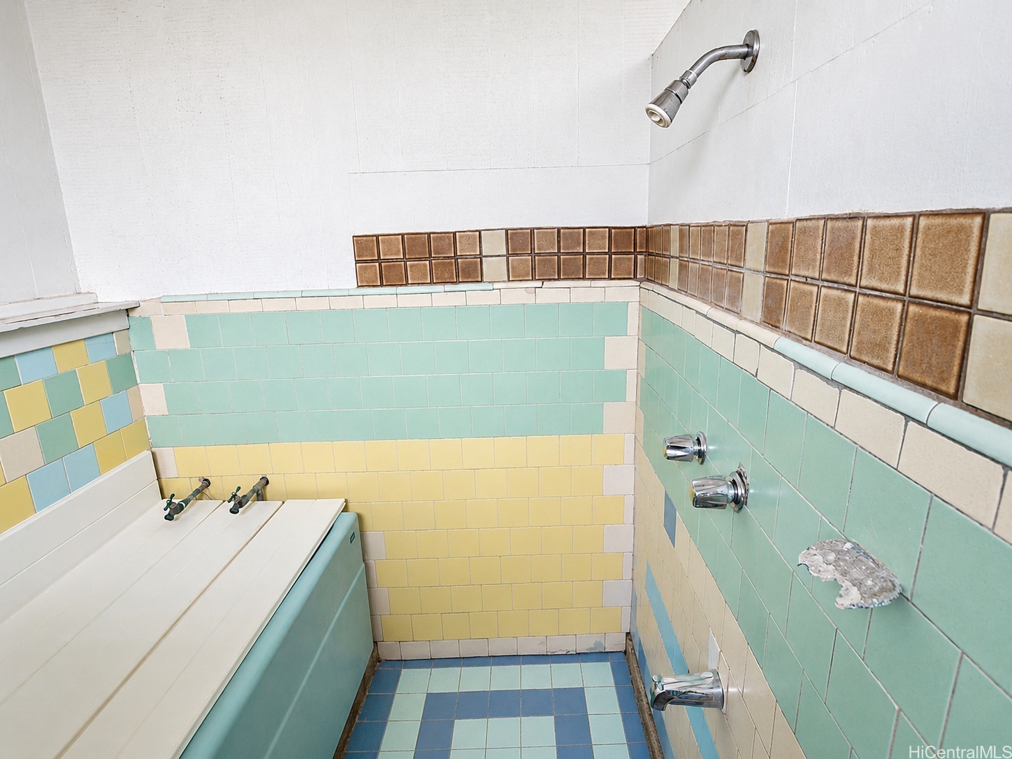 937 A Road Property Photo 14