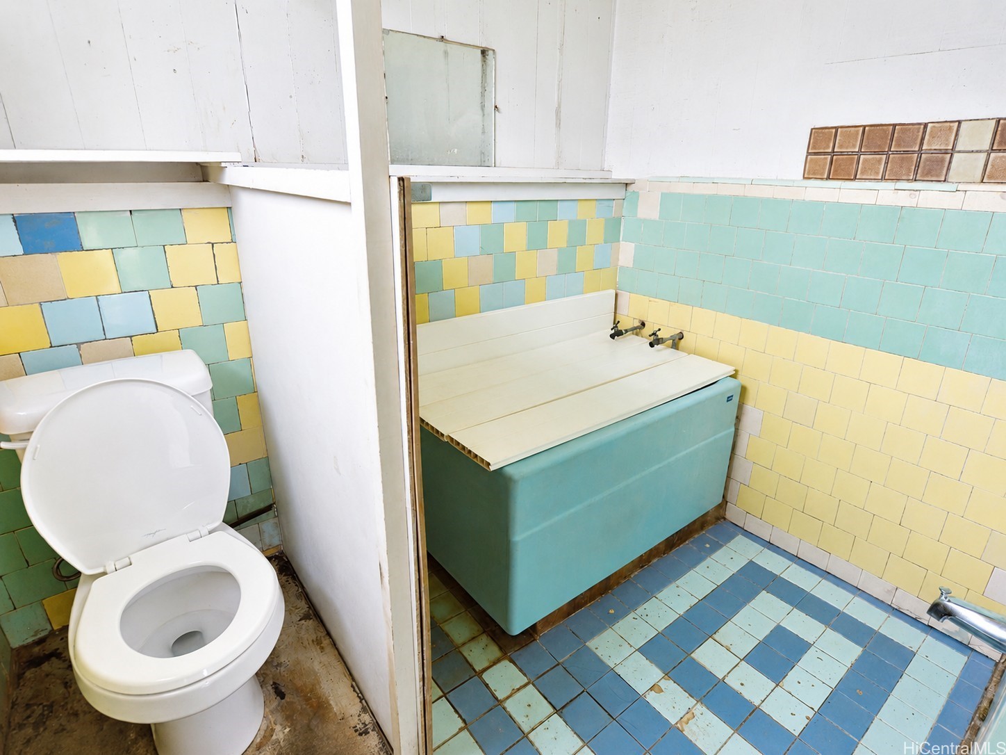 937 A Road Property Photo 15