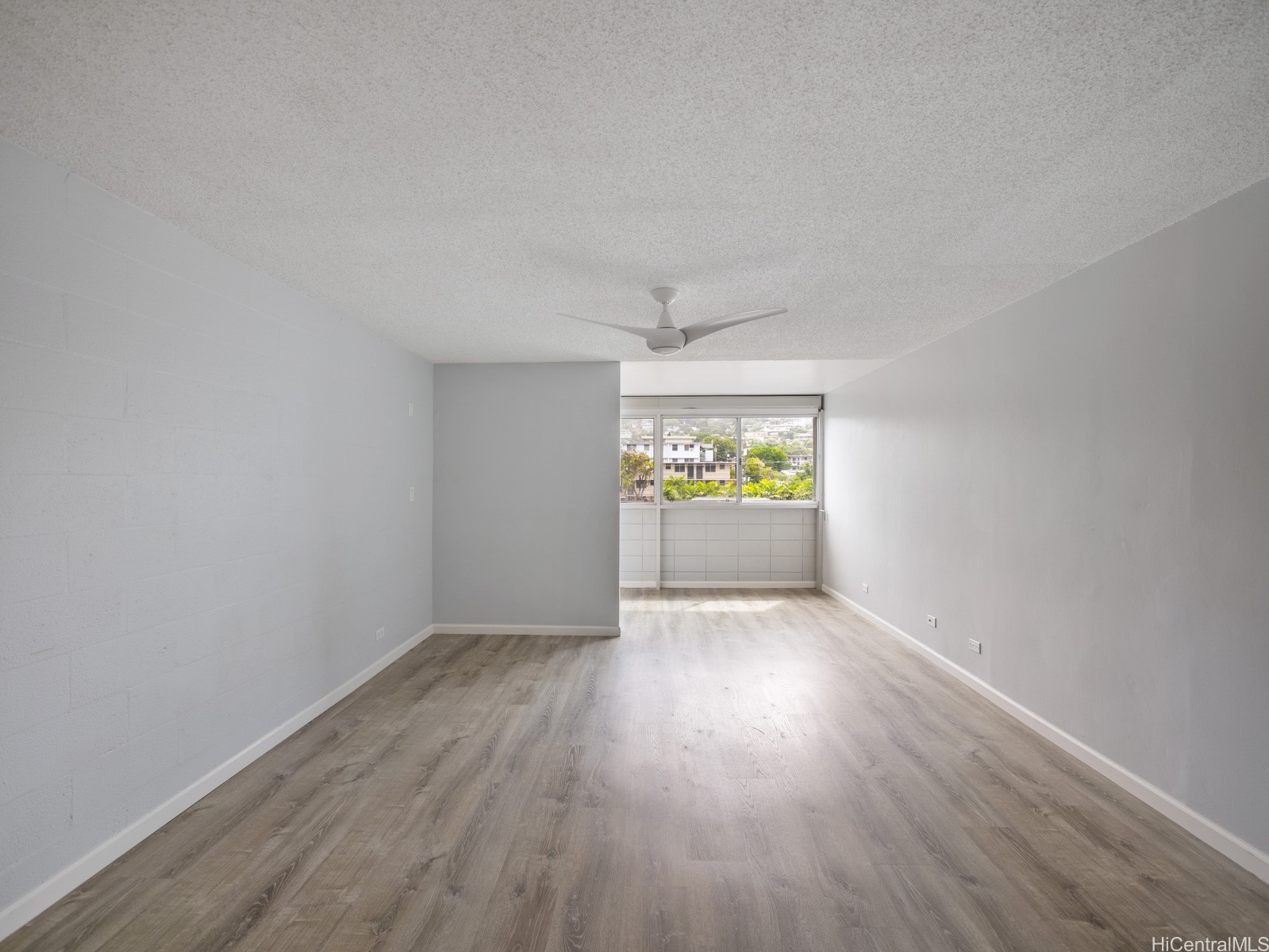 1718 Anapuni Street 303 Property Photo 9