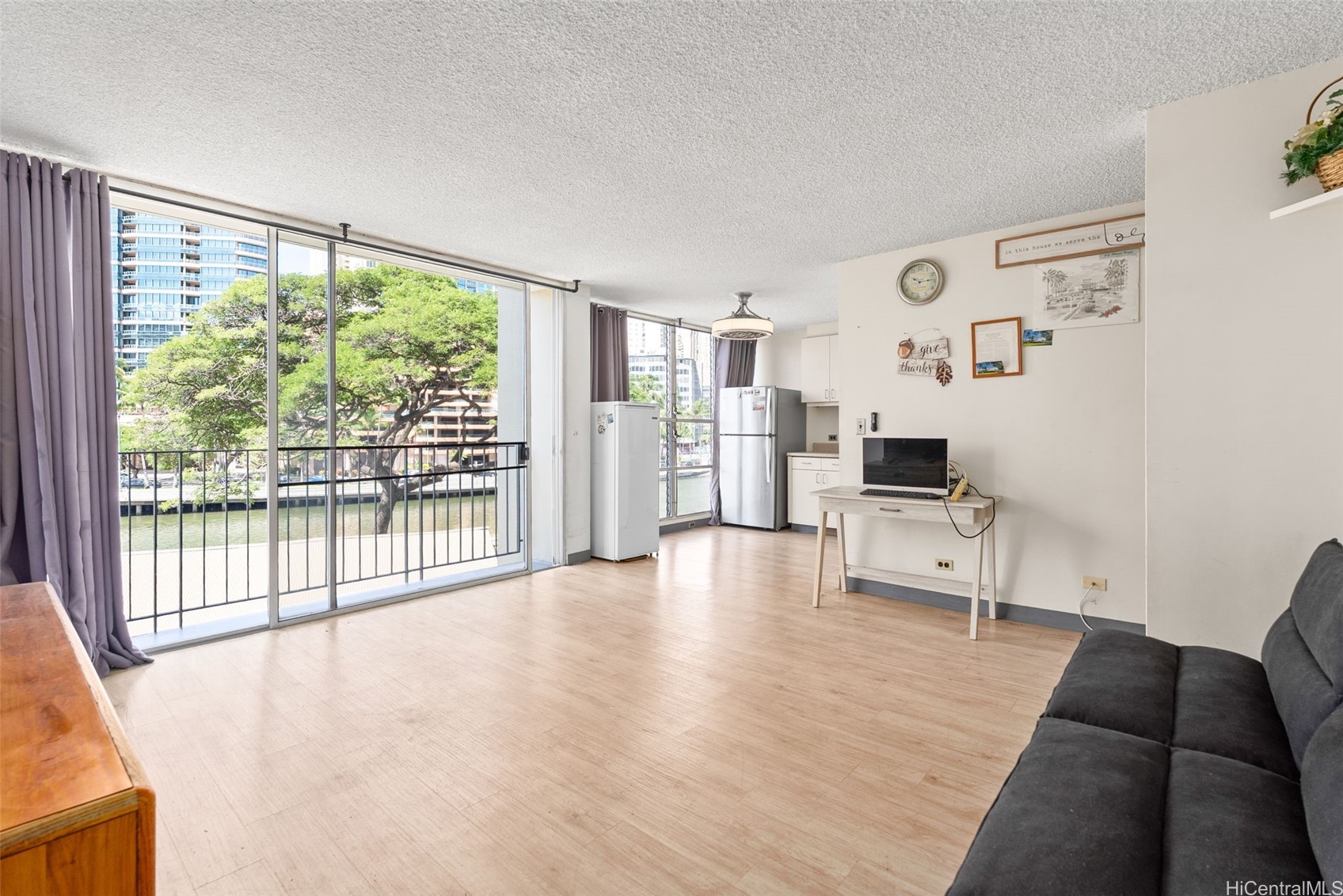 620 Mccully Street 308 Property Photo 2