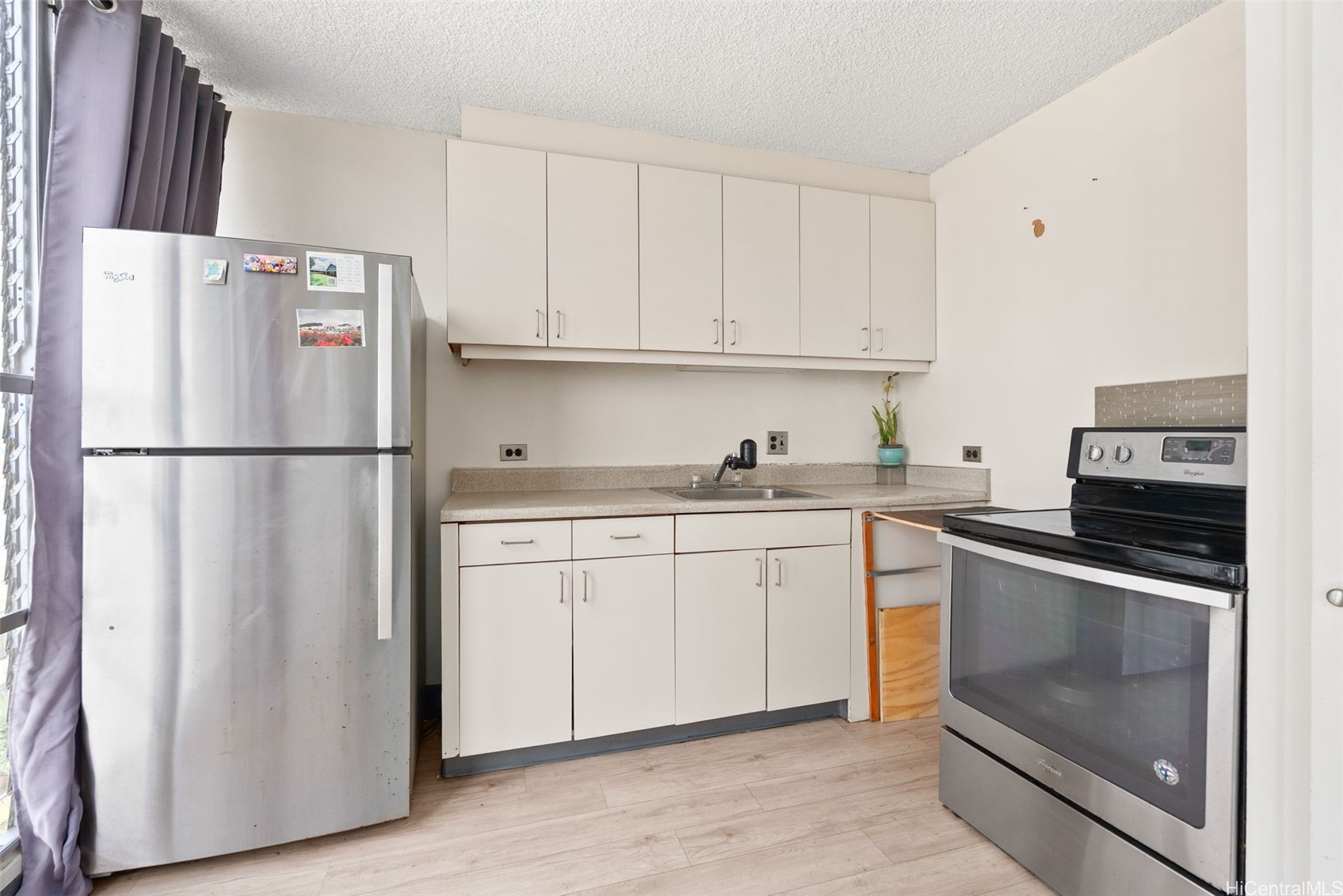 620 Mccully Street 308 Property Photo 8