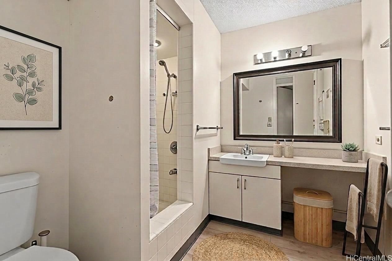 620 Mccully Street 308 Property Photo 14