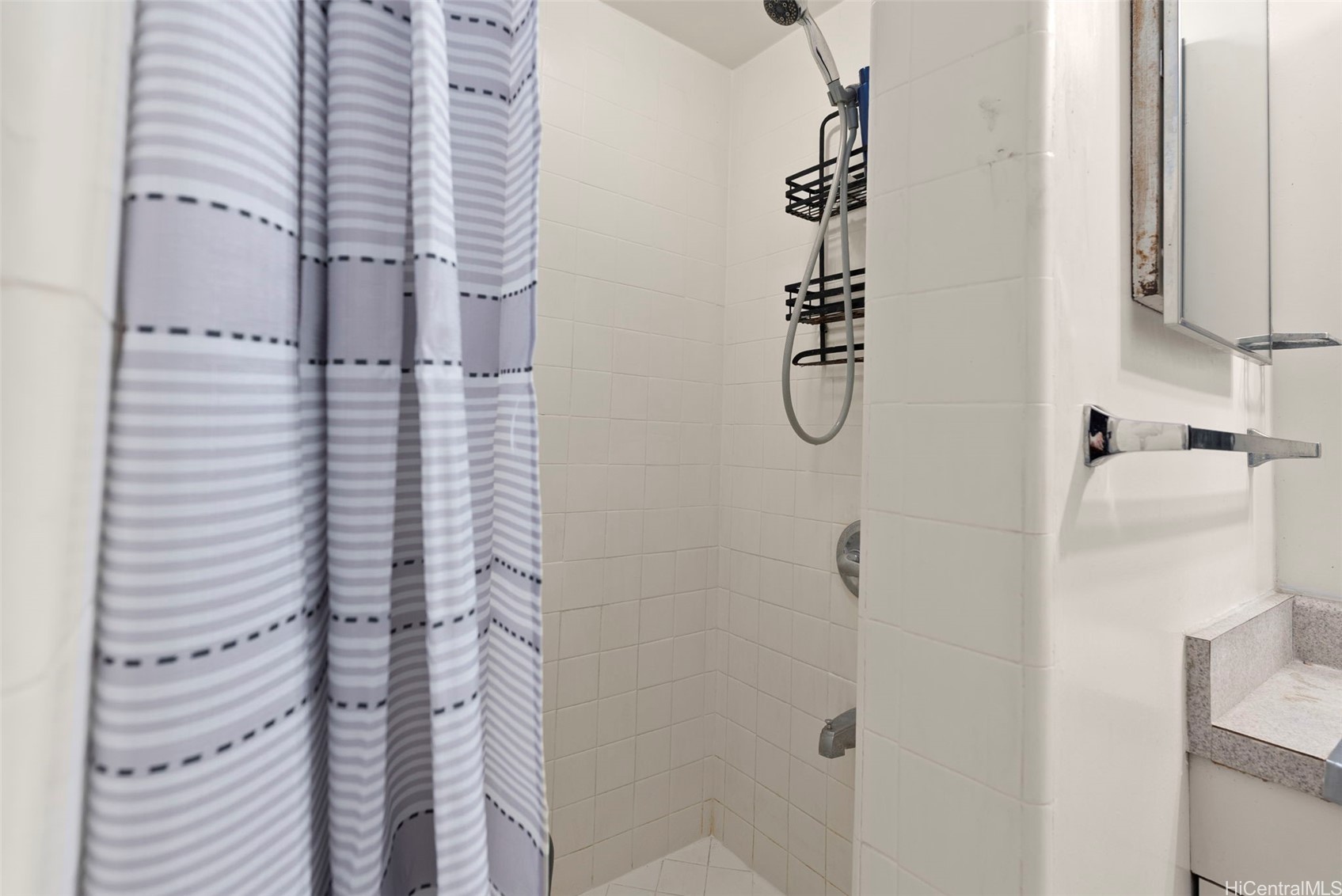 620 Mccully Street 308 Property Photo 16