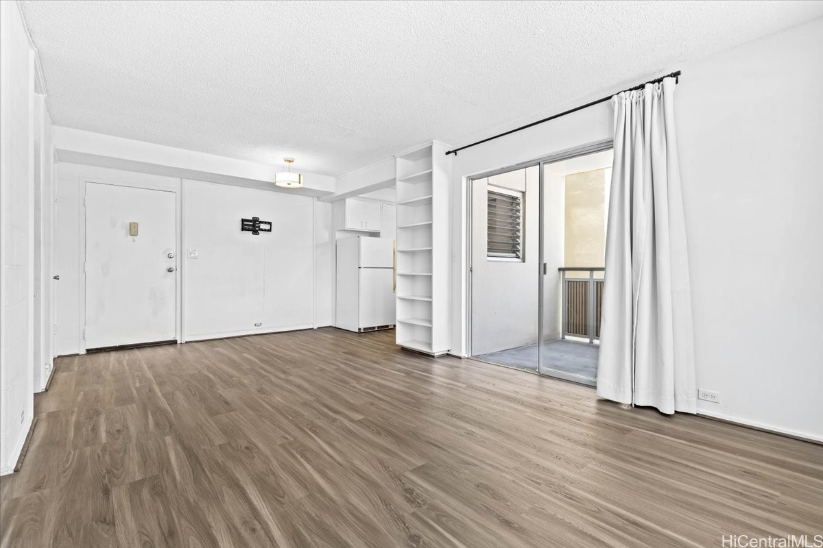 509 University Avenue 607 Property Photo 15