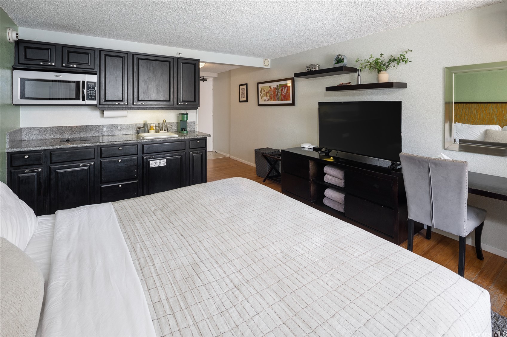 445 Seaside Avenue 815 Property Photo 1