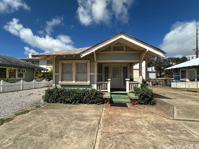 3513 Harding Avenue Property Photo 3
