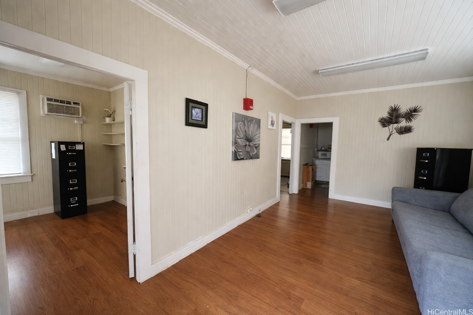 3513 Harding Avenue Property Photo 5