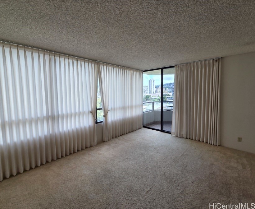1525 Wilder Avenue 701 Property Photo 3