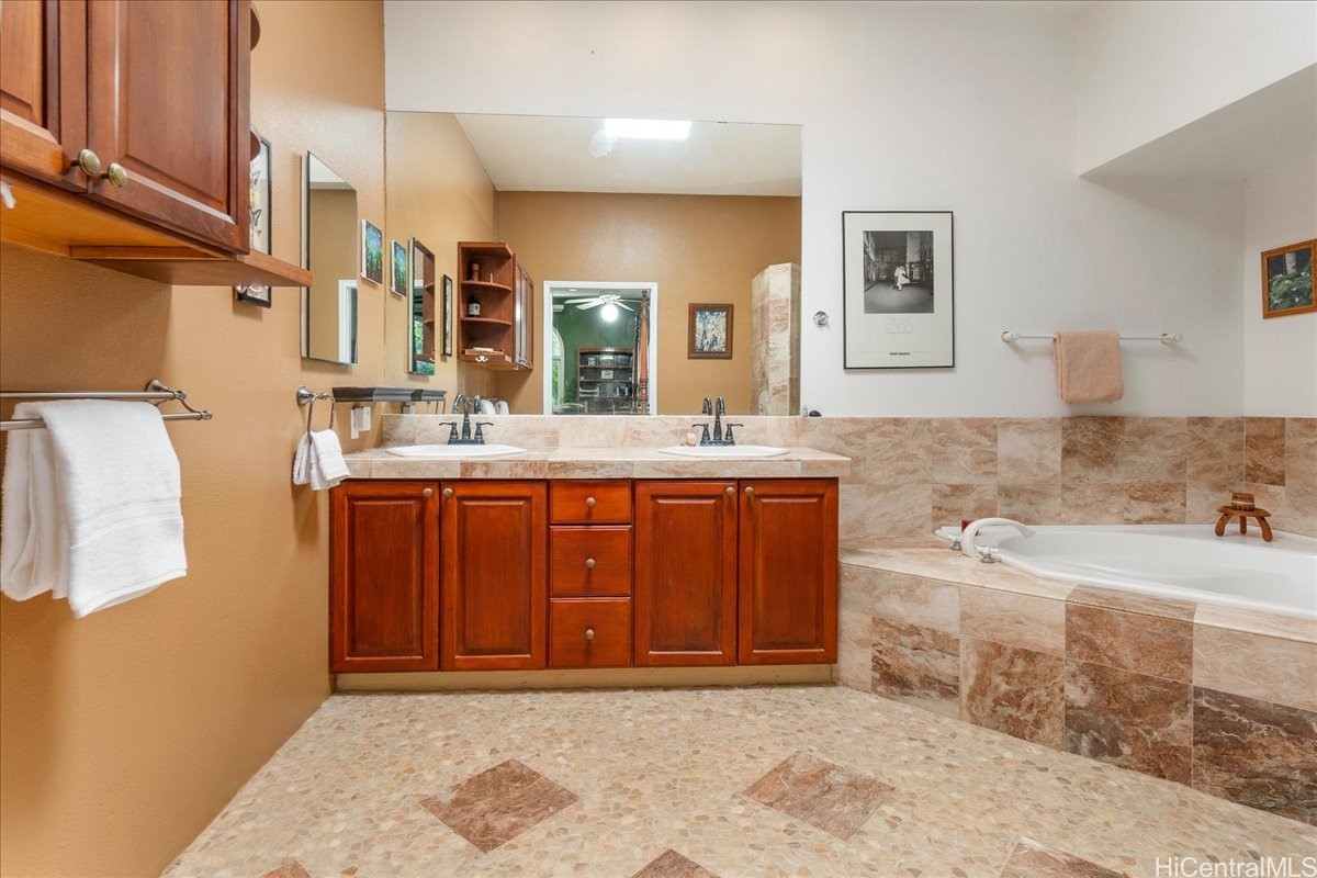 2648 Haili Road Property Photo 10