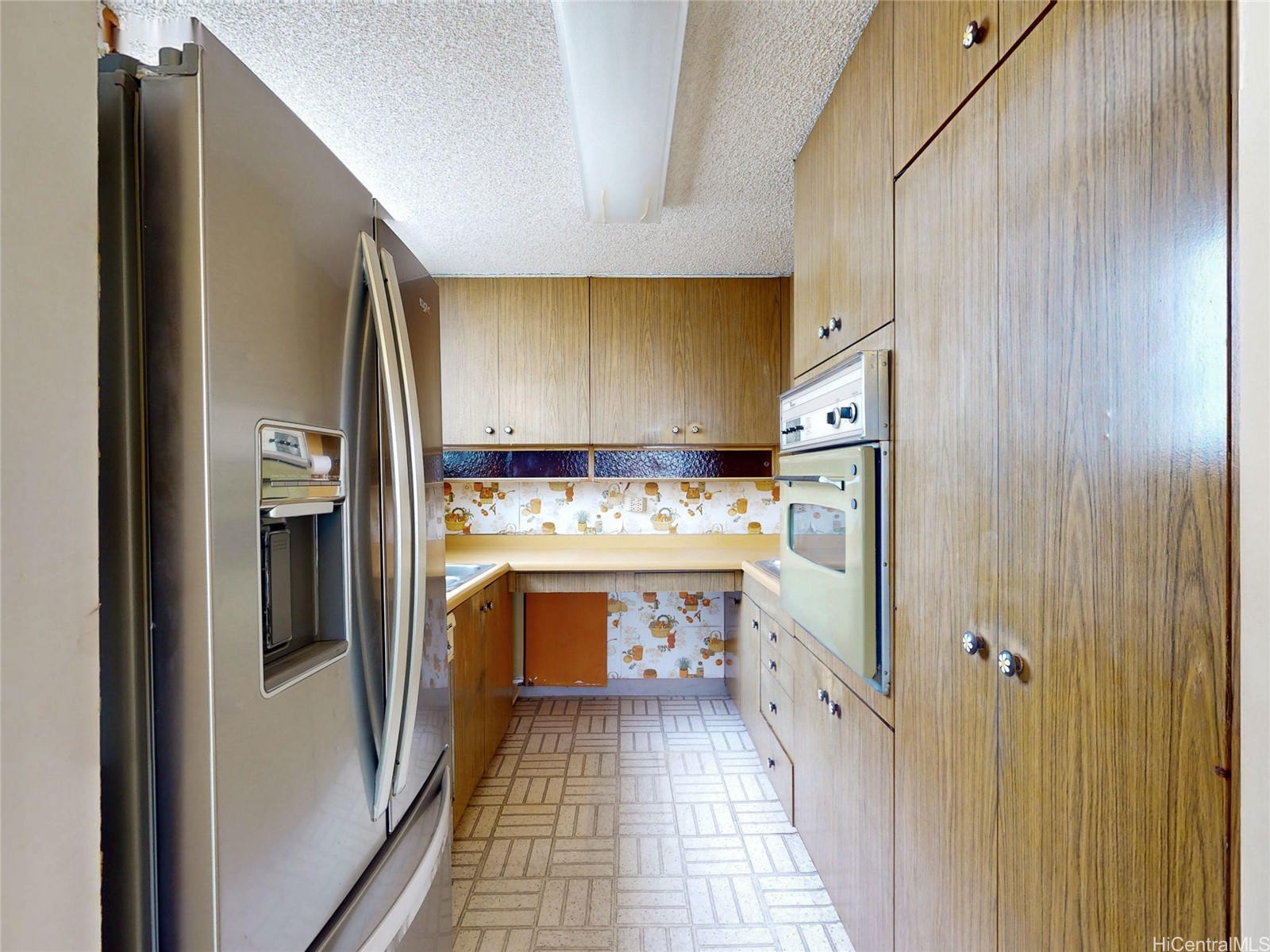 469 Ena Road 2301 Property Photo 8