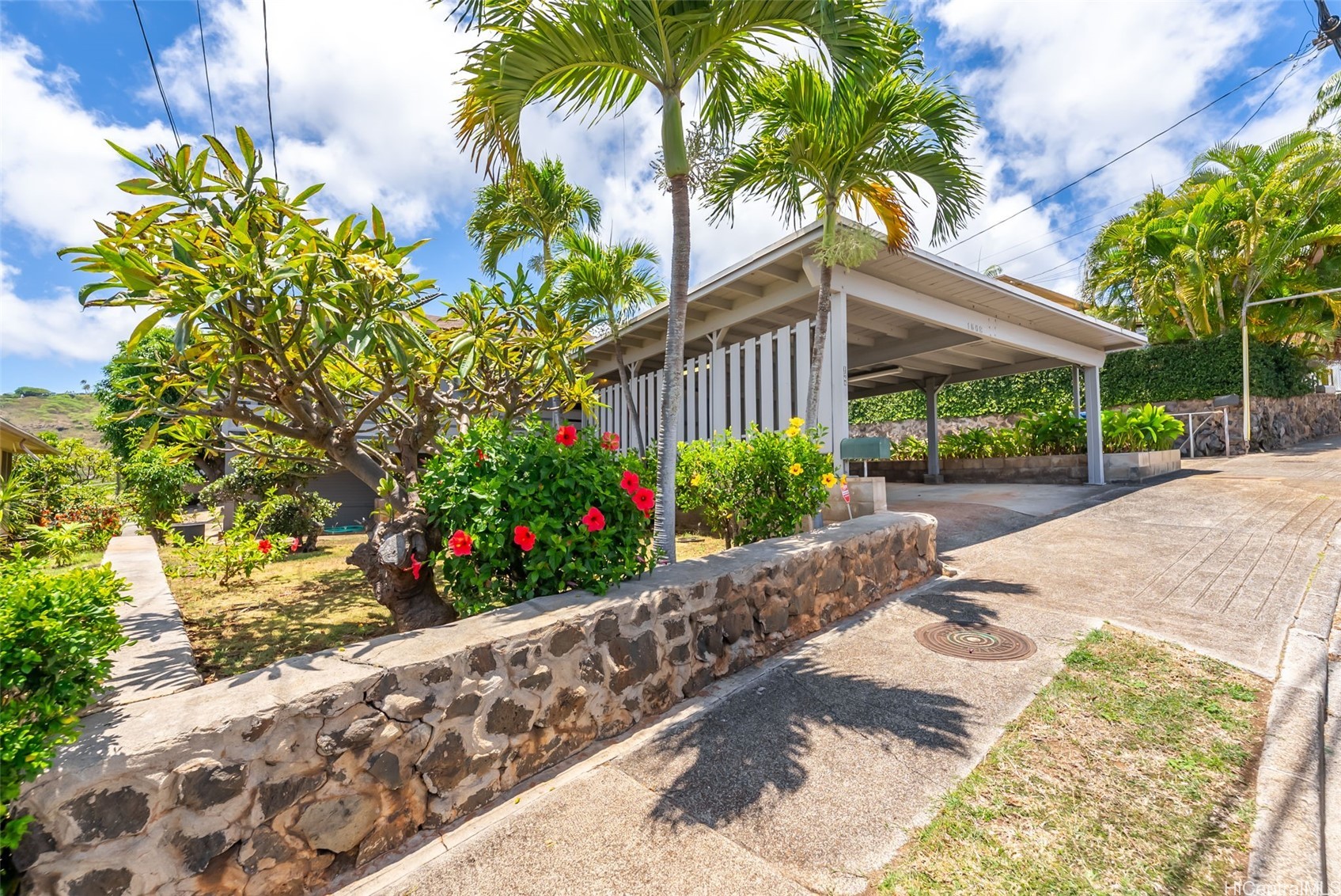 1568 Halekoa Drive Property Photo 3