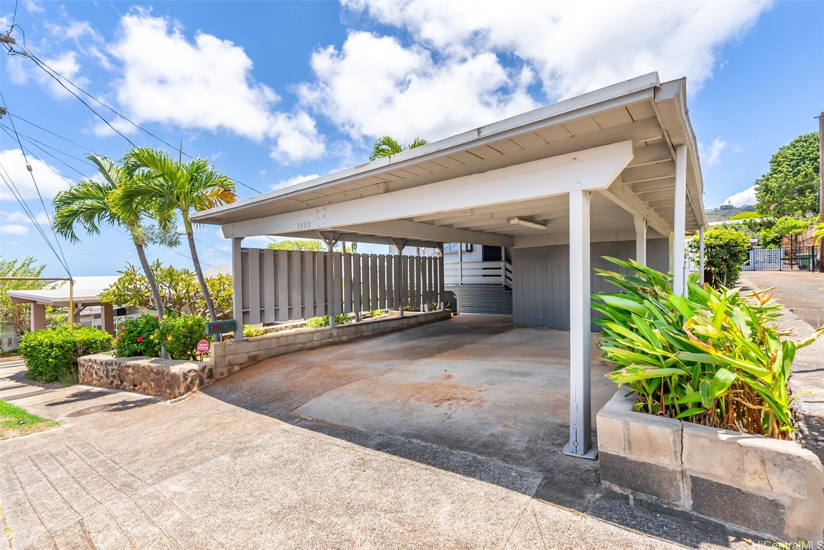 1568 Halekoa Drive Property Photo 5