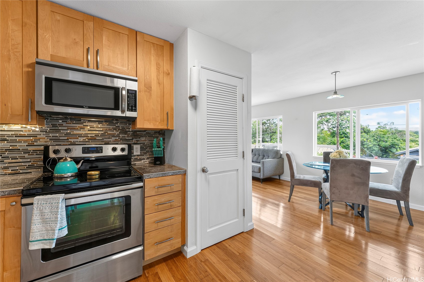 371 Mala Street Property Photo 4