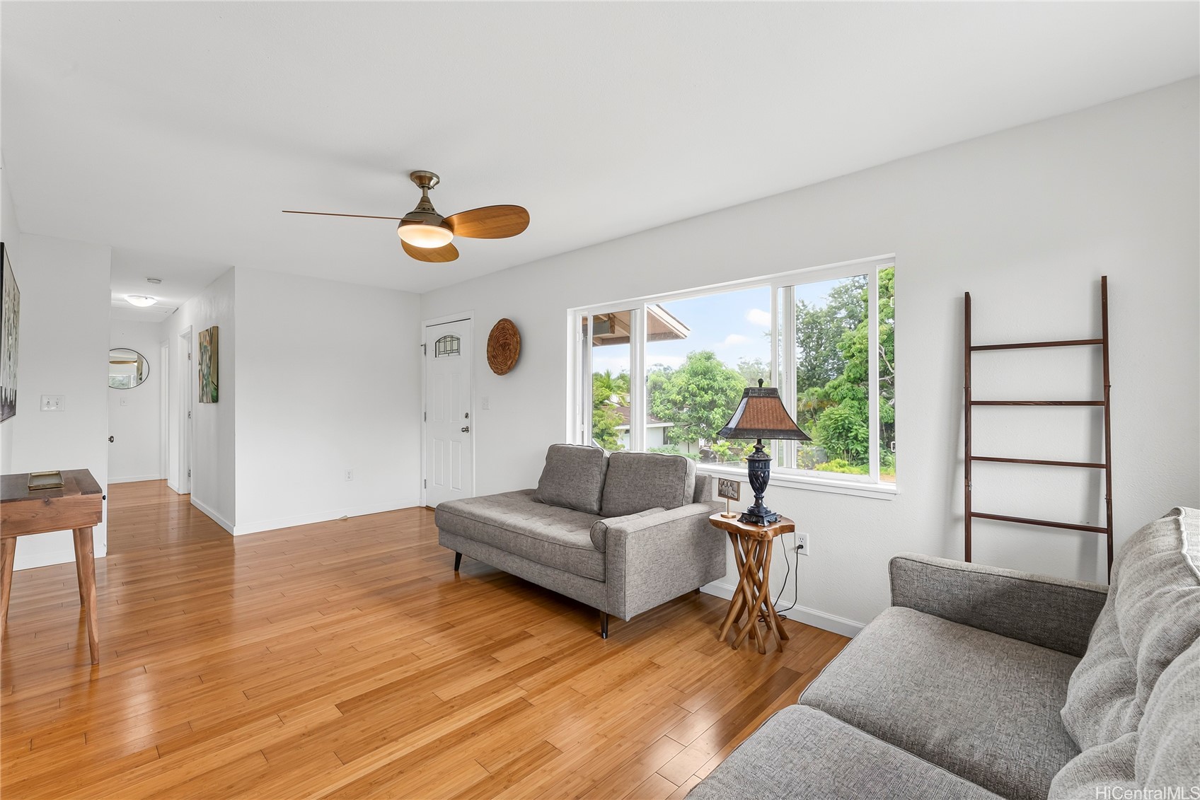 371 Mala Street Property Photo 5
