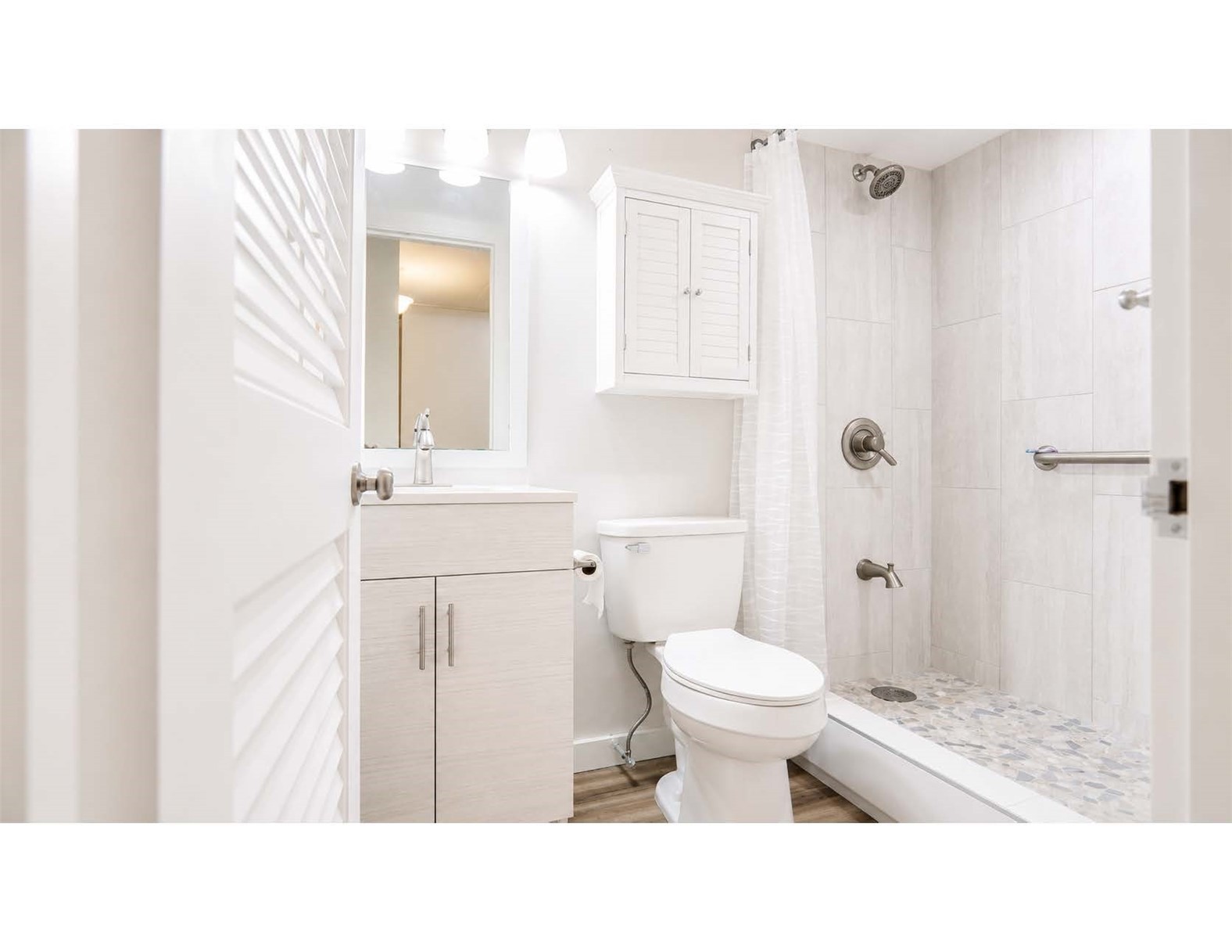 910 Ahana Street 408 Property Photo 6