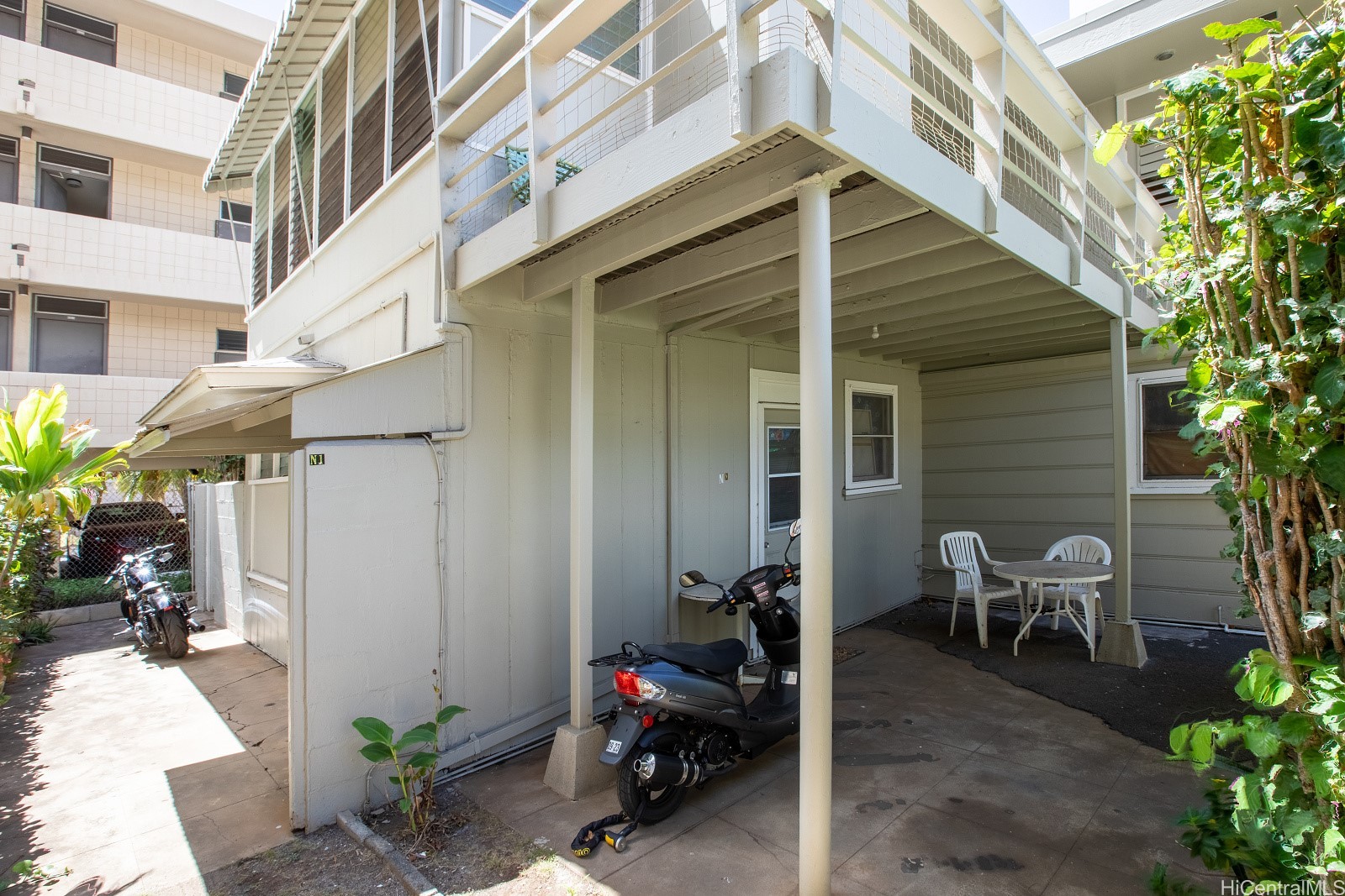 2517 Ala Wai Boulevard Property Photo 12