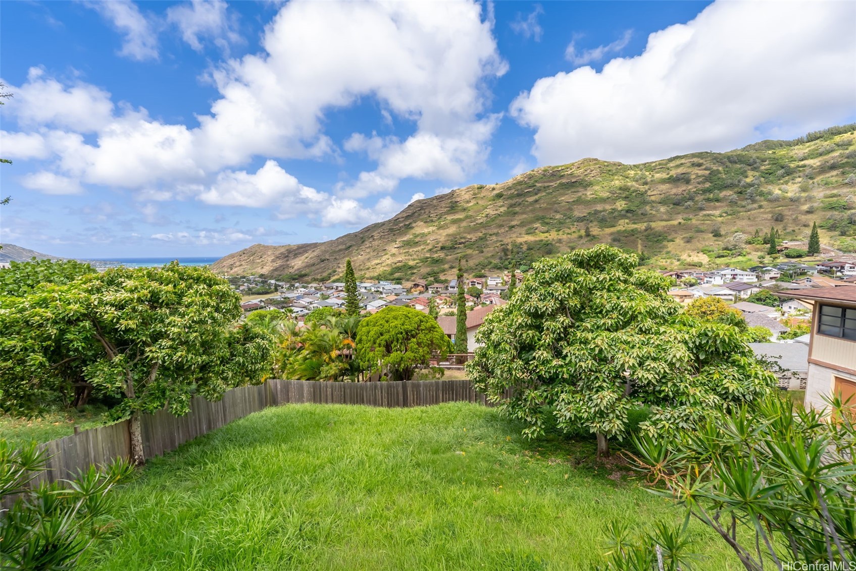 864 Nana Honua Street Property Photo 20