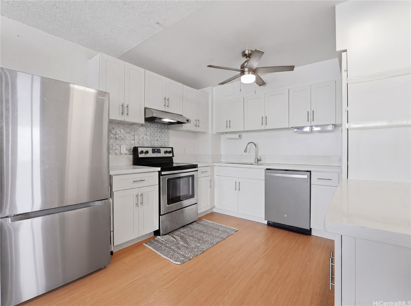 2474 Kapiolani Boulevard 1002 Property Photo 4
