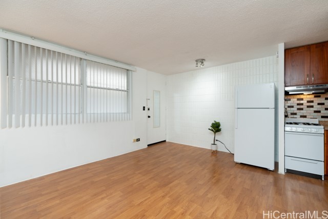1911 Kalakaua Avenue 505 Property Photo 6