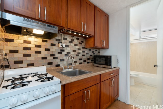 1911 Kalakaua Avenue 505 Property Photo 7