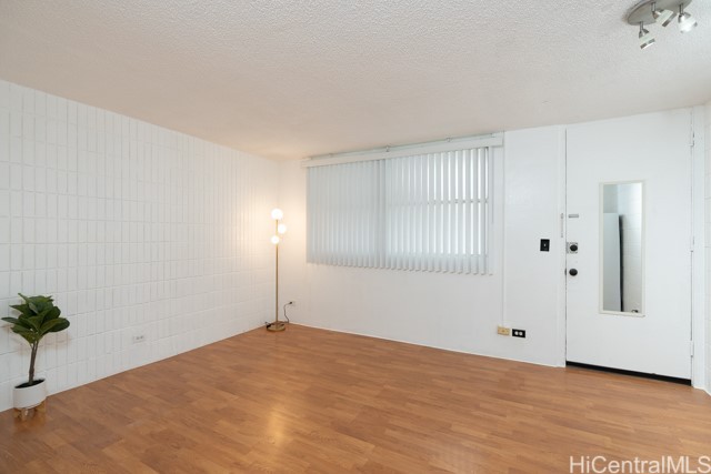 1911 Kalakaua Avenue 505 Property Photo 8
