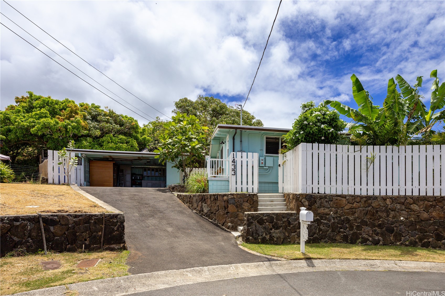 1433 Mapuana Place Property Photo 2