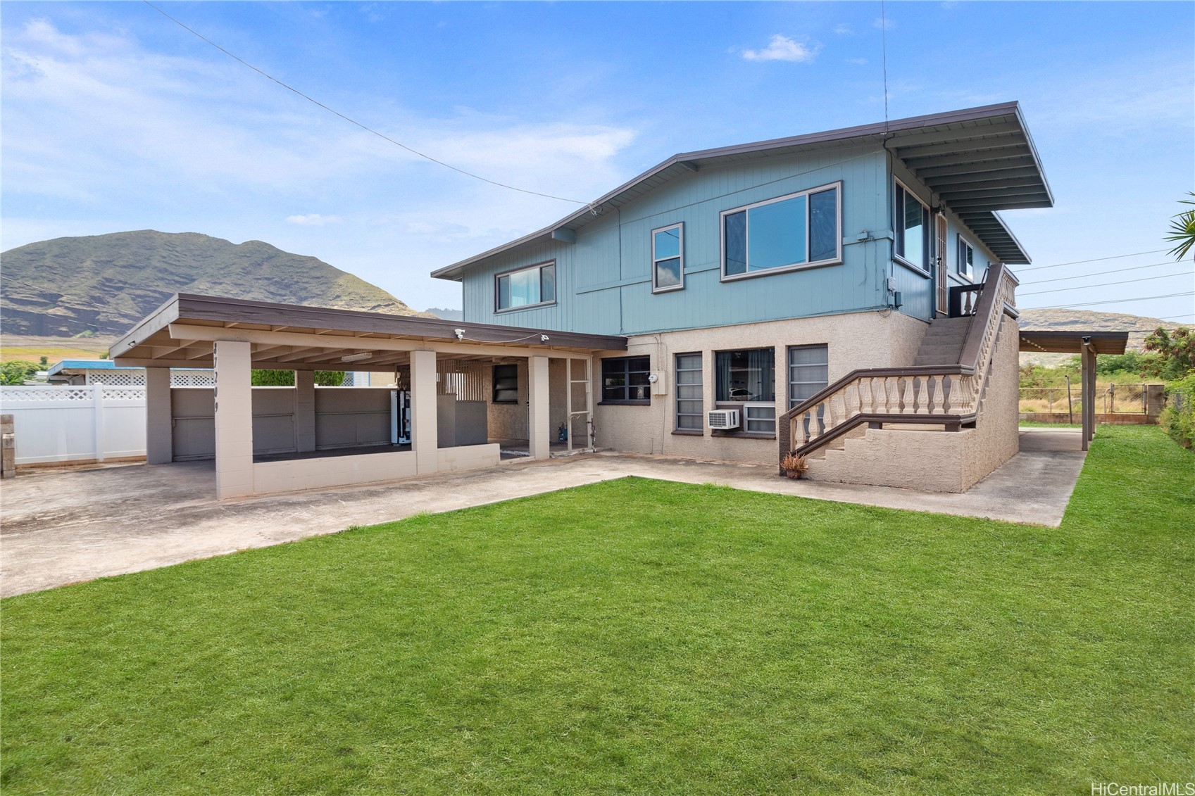 87-209 Mikana Street Property Photo 1