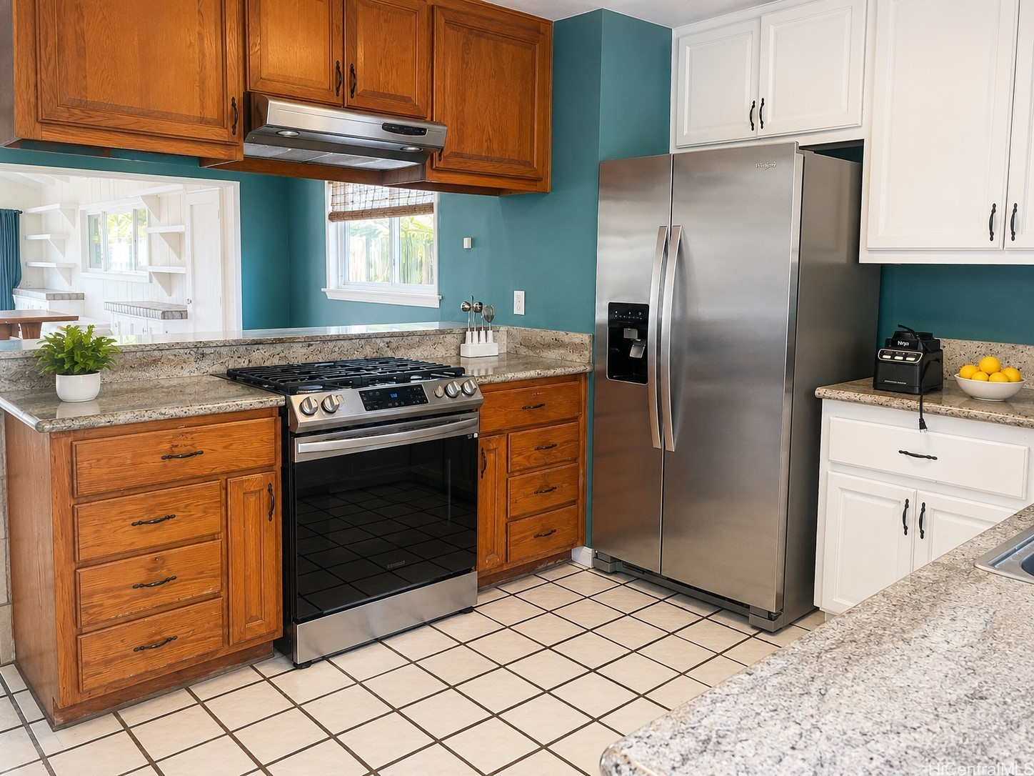 552 Kumukahi Place Property Photo 2