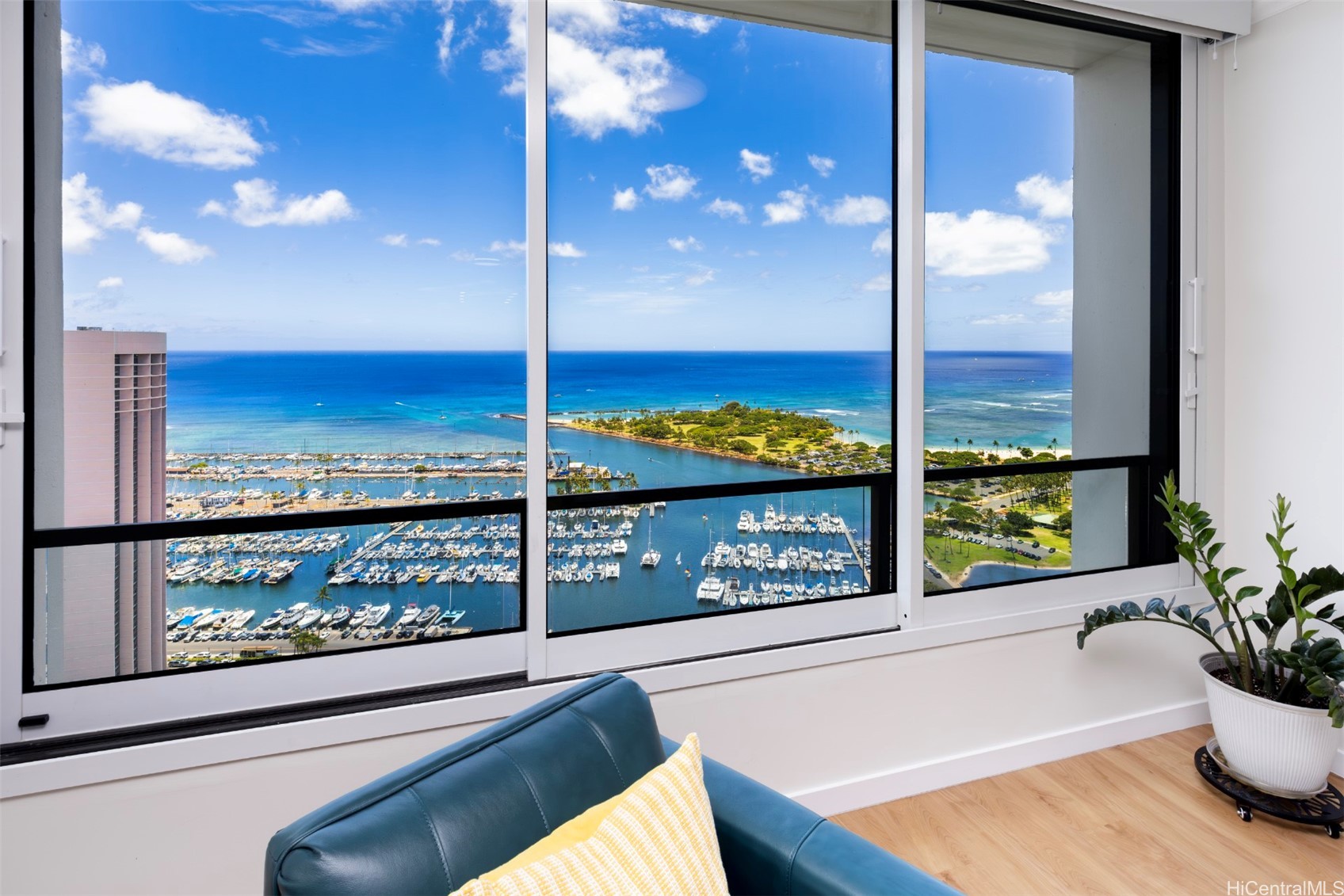 1650 Ala Moana Boulevard Ph4105 Property Photo 2