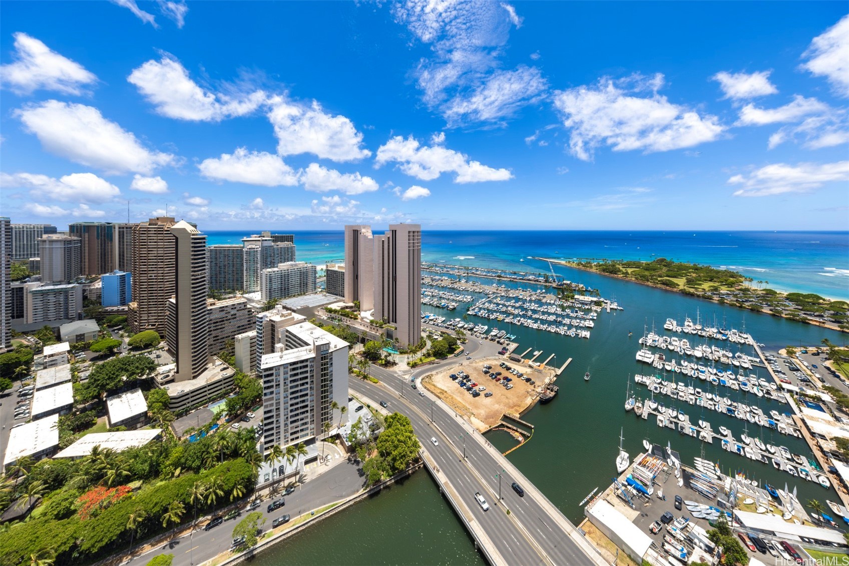 1650 Ala Moana Boulevard Ph4105 Property Photo 5