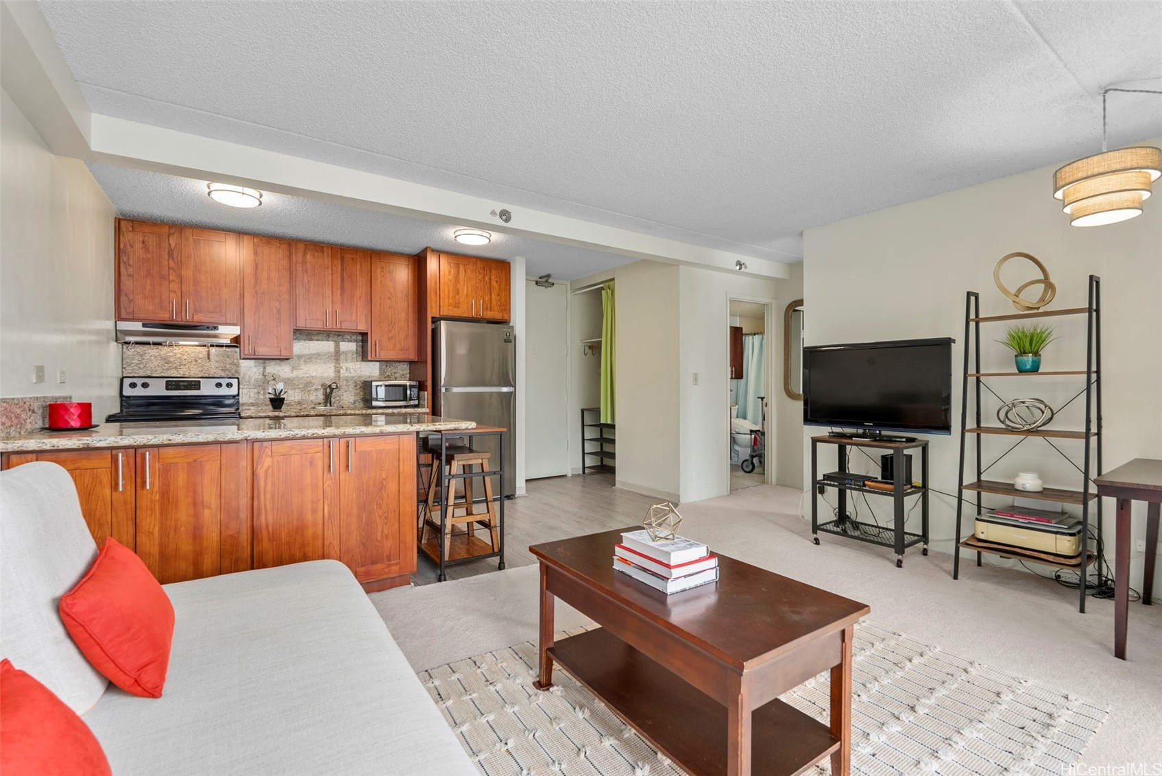229 Paoakalani Avenue 1008 Property Photo 7