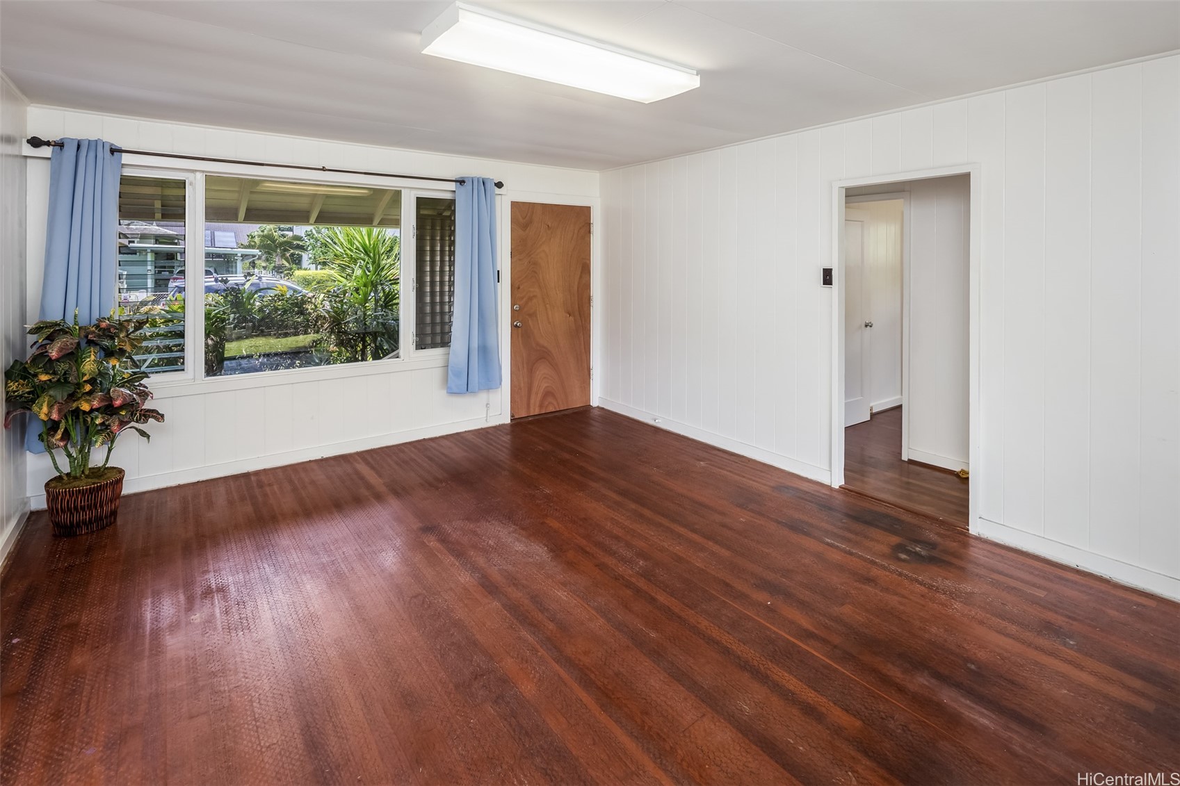 2815 Kahaloa Drive Property Photo 6