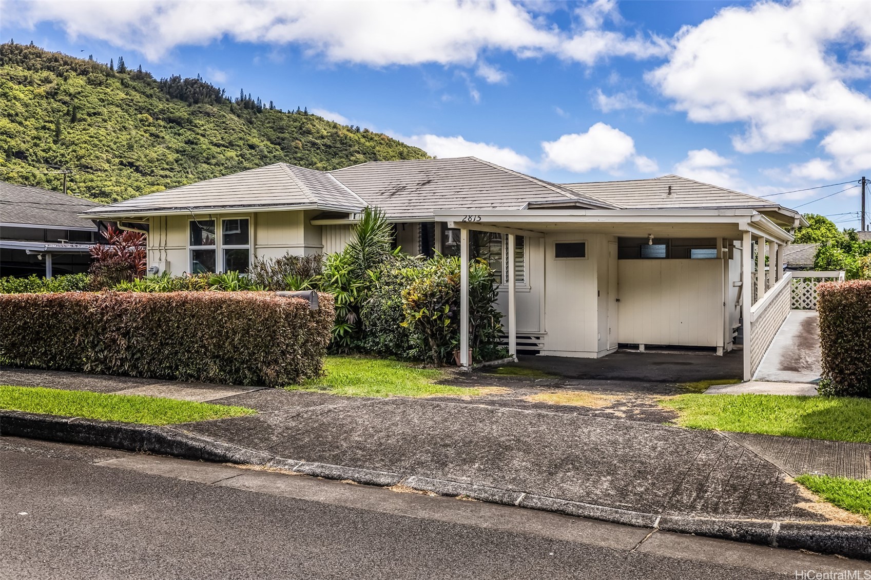 2815 Kahaloa Drive Property Photo 14