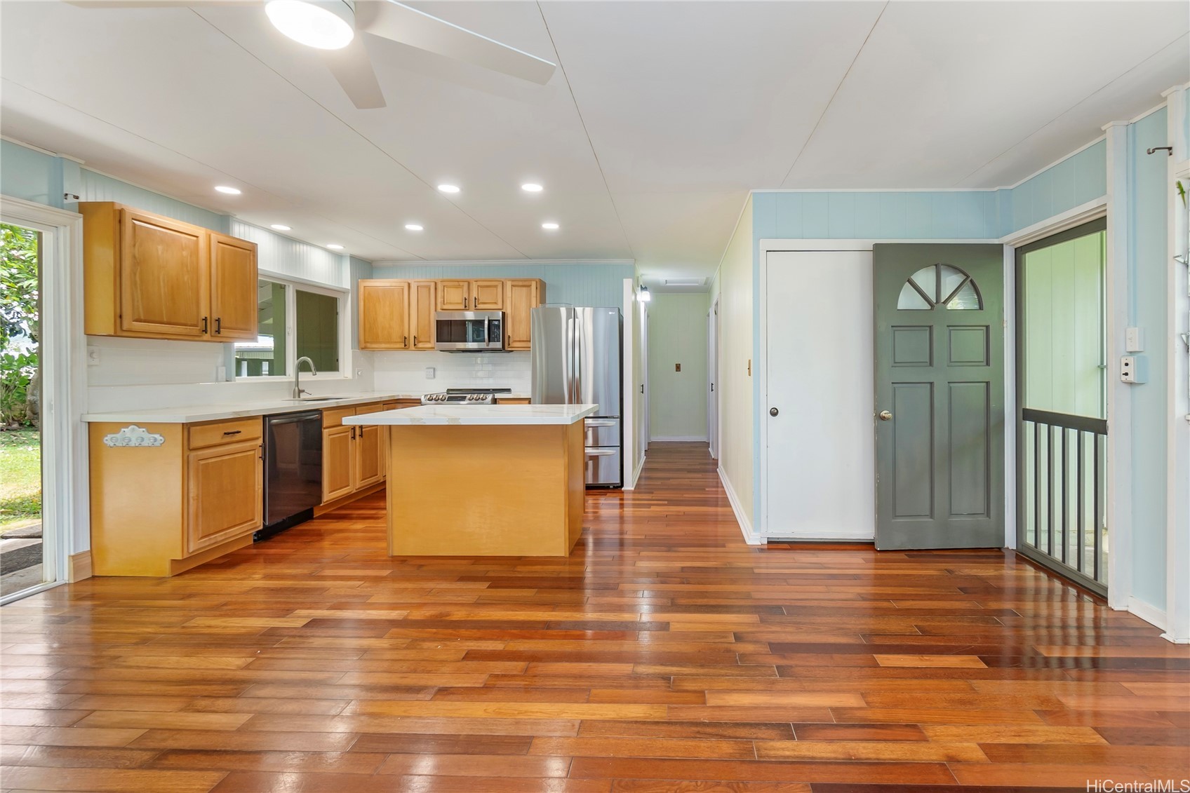 1254 Ulupii Street Property Photo 3
