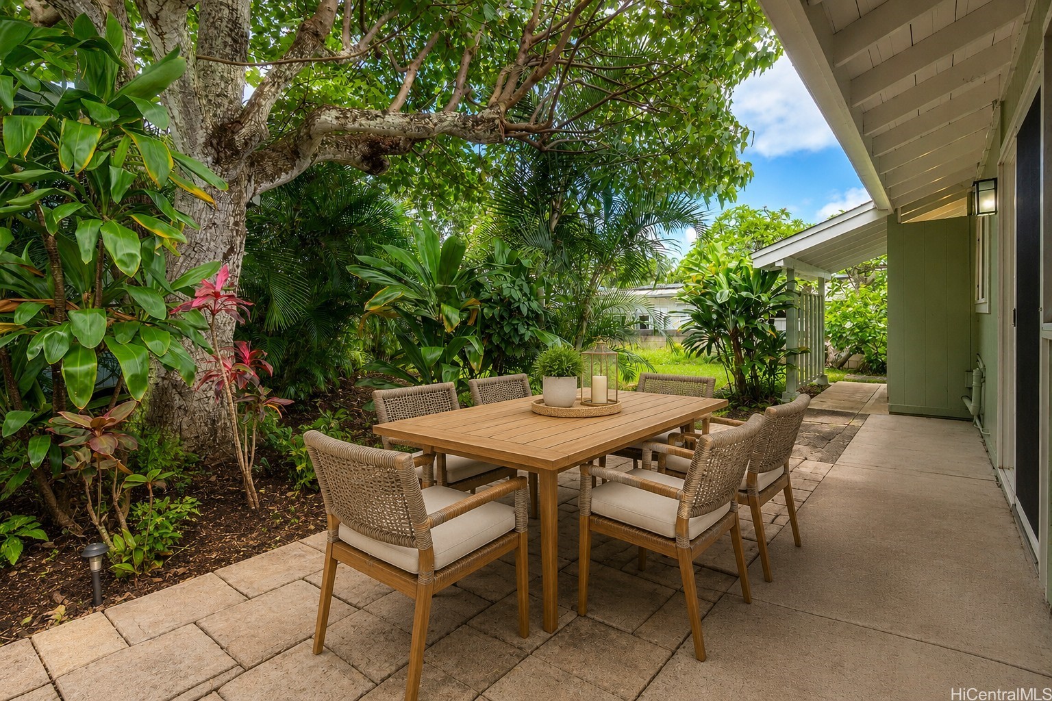 1254 Ulupii Street Property Photo 8