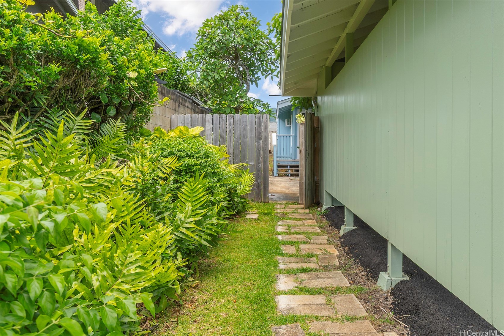 1254 Ulupii Street Property Photo 11