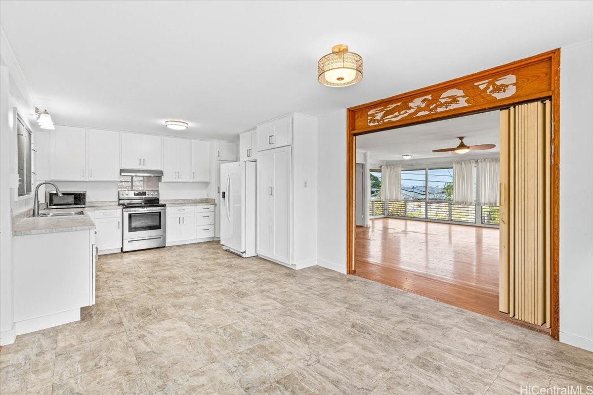 1244 Hala Drive Property Photo 6