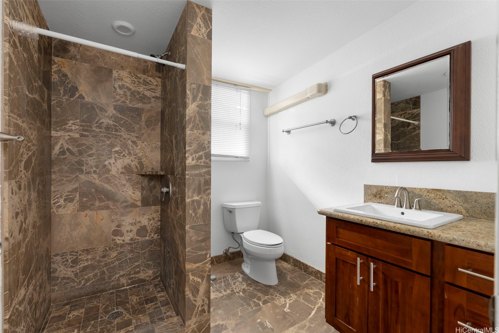 433 Kaimake Loop A Property Photo 6