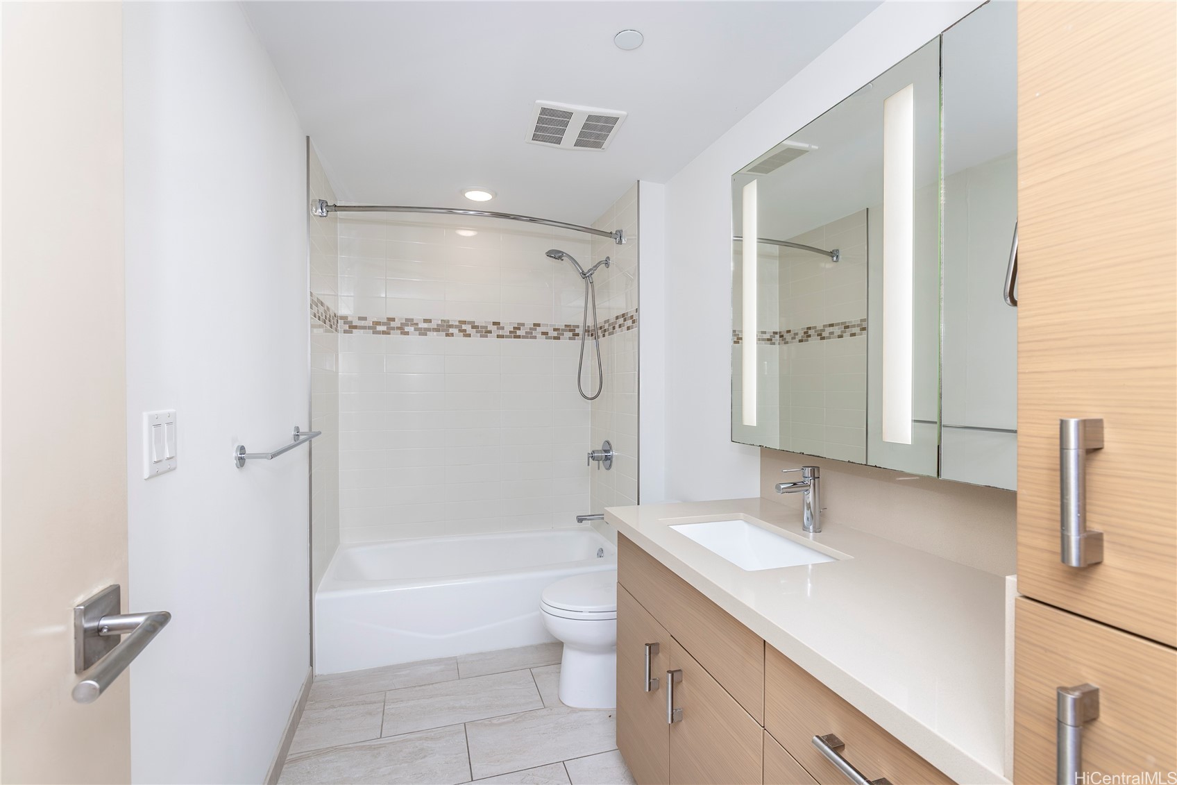 555 South Street 2603 Property Photo 15